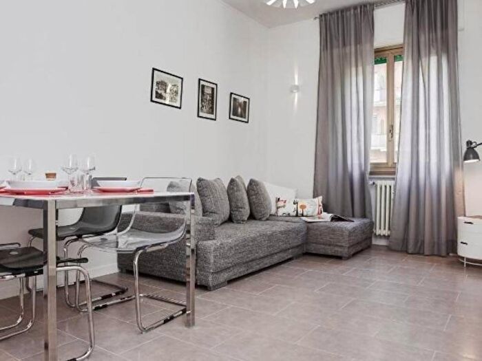 Appartamento trilocale in affitto in Via Fiuggi, Istria, Milano