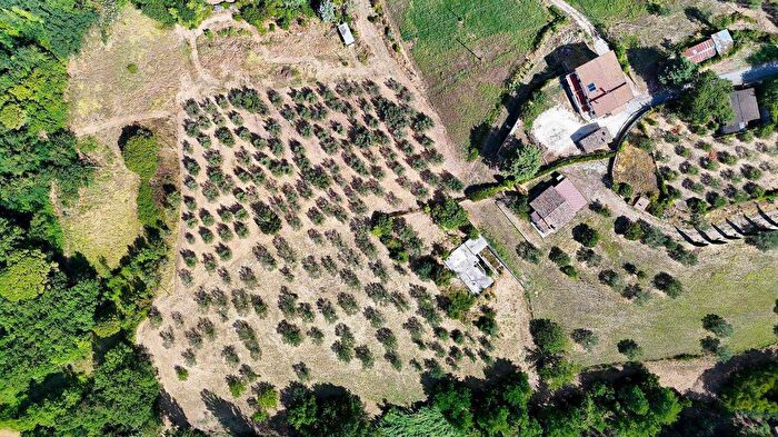 Casa quadrilocale in vendita in Via Rocca SantAngelo, Assisi