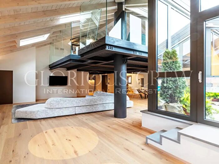 Appartamento con 5 locali in vendita in Via Apollonio, Brescia