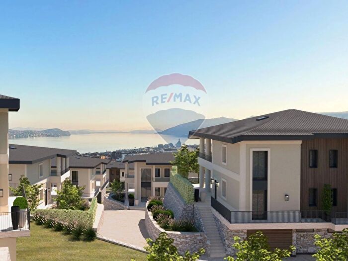 Appartamento quadrilocale in vendita in Verbania