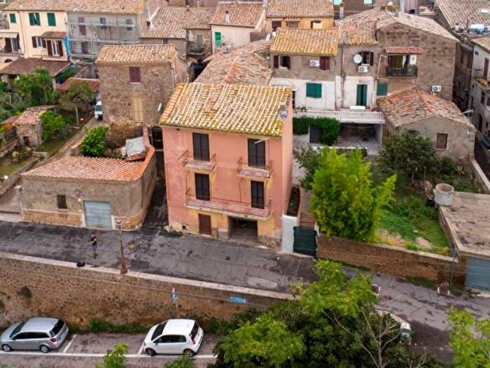 Casa bilocale in vendita in Vicolo del Gallo Magliano Sabino, Magliano Sabina