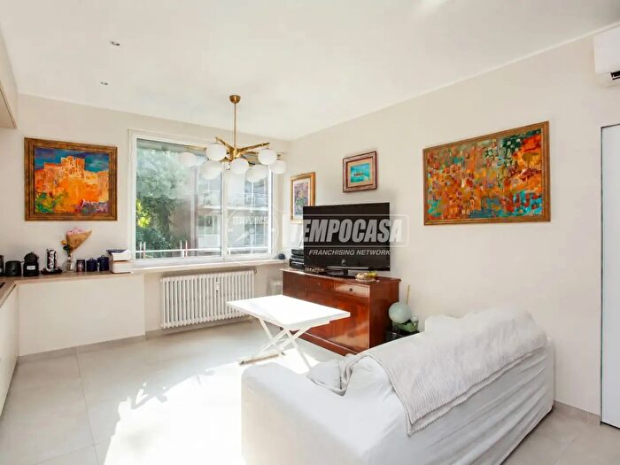 Appartamento trilocale in vendita in Via Privata Orio Vergani, Milano