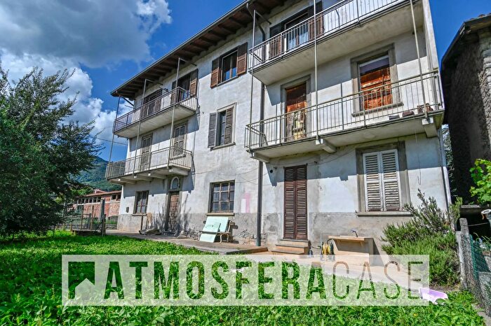 Casa con 20 locali in vendita in Via Matteotti, Almenno San Salvatore