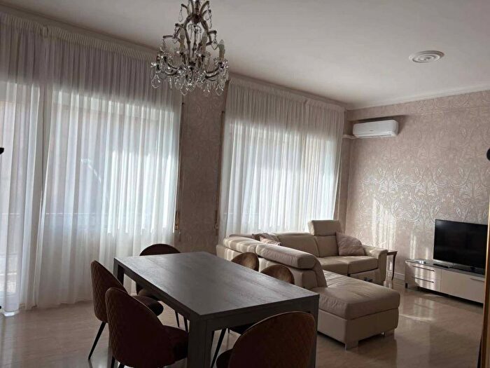 Appartamento quadrilocale in affitto in Viale di Villa Pamphili, Monteverde Vecchio, Roma