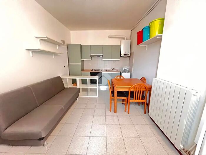 Appartamento bilocale in affitto in Via Tertulliano, Milano