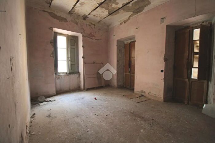 Appartamento con 5 locali in vendita in Via Cairoli, Poggio Mirteto