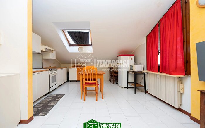 Appartamento bilocale in vendita in Via Morali Menotti, Capriate San Gervasio