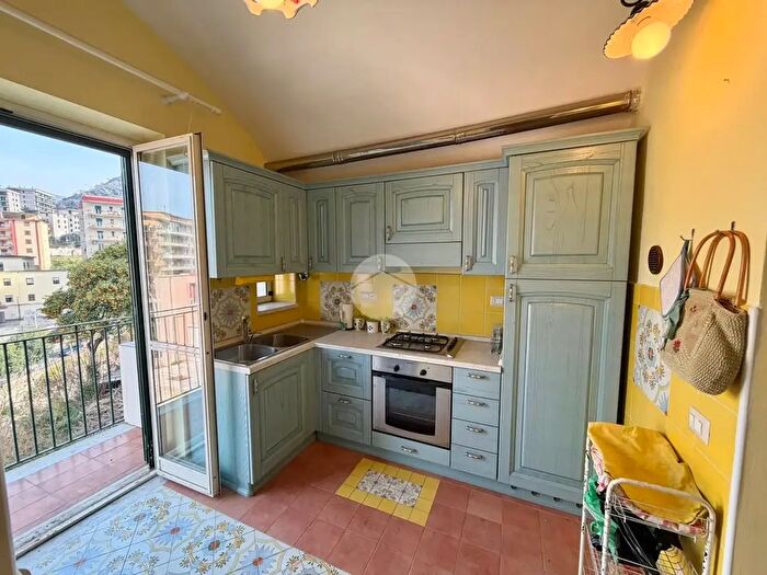 Appartamento quadrilocale in vendita in Via Pasquale Nastro, Gragnano