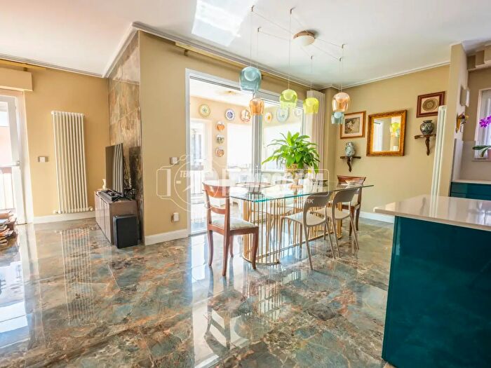 Appartamento con 5 locali in vendita in Via XX Settembre, San Benedetto Del Tronto