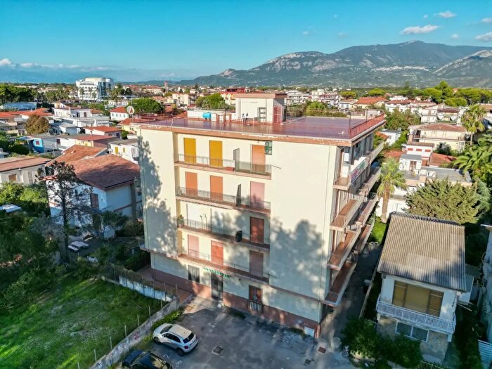 Appartamento quadrilocale in vendita in Via dellUguaglianza, Capaccio