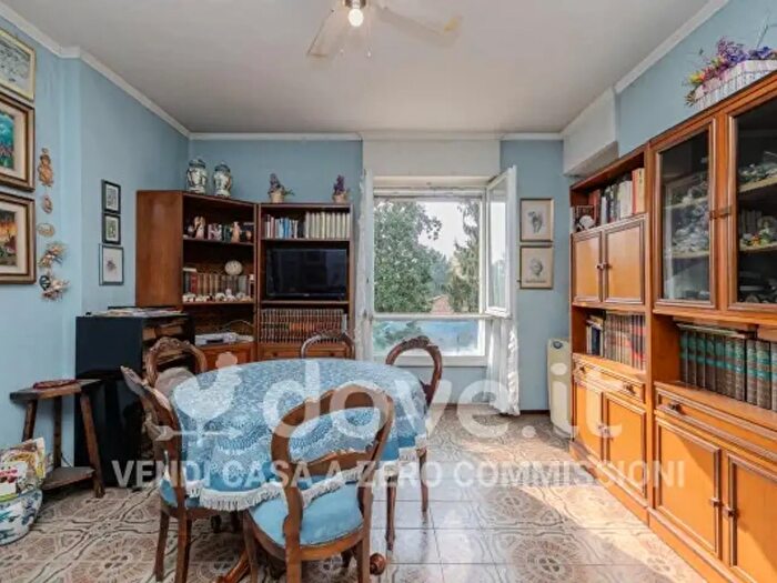 Appartamento trilocale in vendita in Via Gabbro, Milano