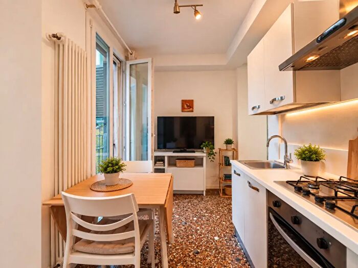Appartamento bilocale in vendita in Via del Piombo, Bologna
