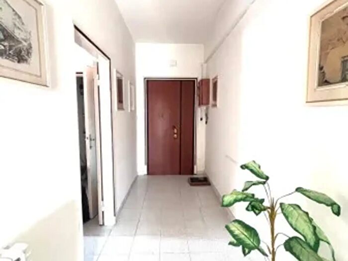 Appartamento trilocale in vendita in Via Piero Donnini, Livorno