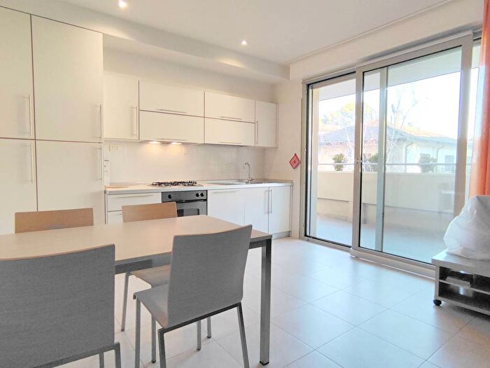 Appartamento trilocale in affitto in Viale Antonio Gramsci, Abissinia, Riccione