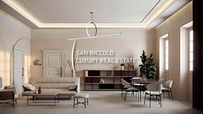 Appartamento con 6 locali in vendita in Via San Martino, Fiesole