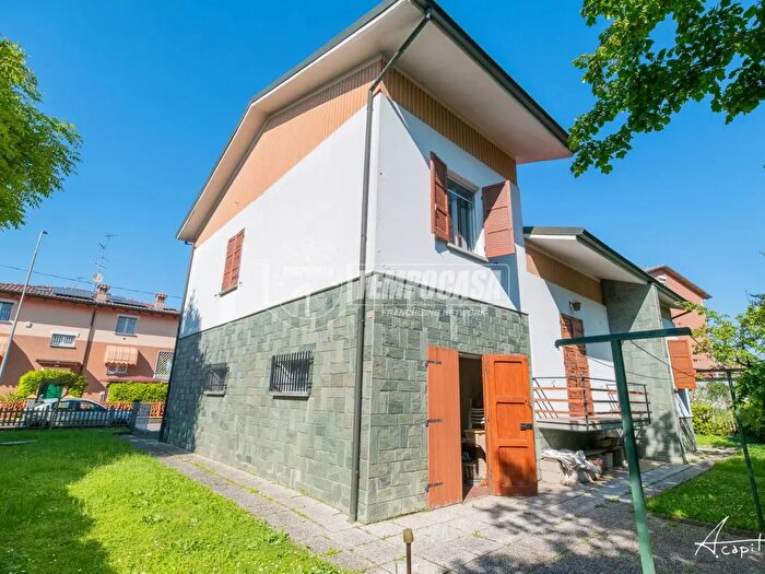 Casa con 5 locali in vendita in Via Alcide De Gasperi, Albinea