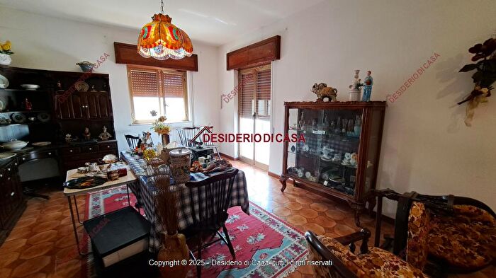 Appartamento con 7 locali in vendita in Balestrate