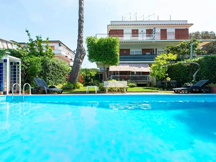 Appartamento trilocale in affitto in Via Conchiglia di Mare, Anzio