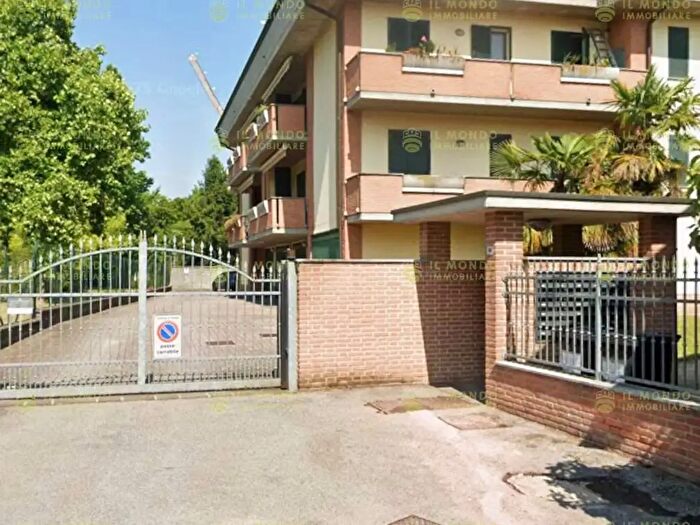 Appartamento quadrilocale in vendita in Via Gobetti, Paullo