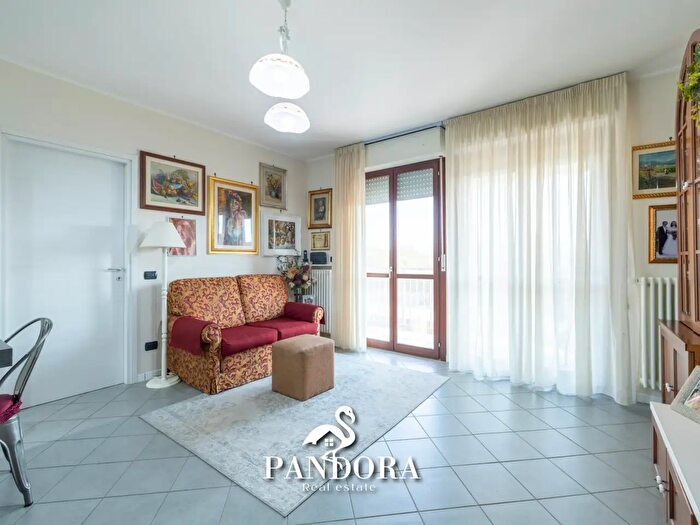 Appartamento in vendita in Via Cadore, Cardano Al Campo