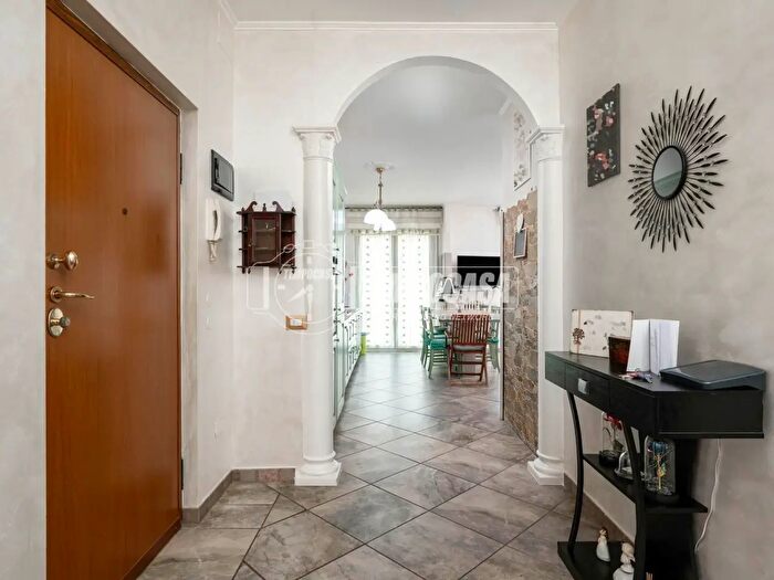 Appartamento trilocale in vendita in Montecchio Emilia