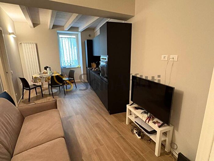 Appartamento bilocale in affitto in Rua Confettora, Castello Via Musei, Brescia