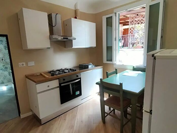 Appartamento trilocale in affitto in Via Forese Donati, Firenze