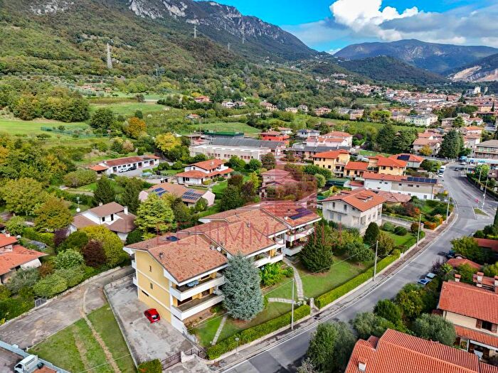 Appartamento trilocale in vendita in Via Sant'Orsola, Sant'Eufemia Caionvico, Brescia