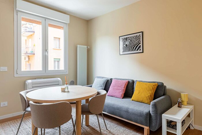 Appartamento monolocale in affitto in Via Oreste Regnoli, Bologna