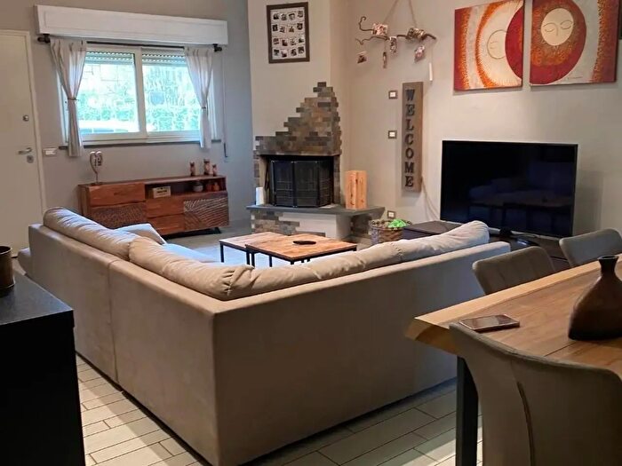 Appartamento con 6 locali in vendita in Viareggio