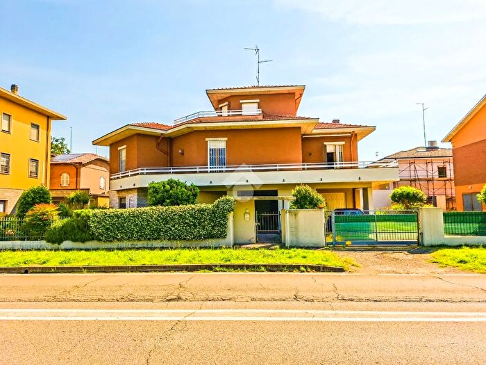 Casa con 5 locali in vendita in Via Bottego, Colorno