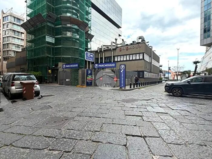 Appartamento monolocale in vendita in Porta di Massa, Napoli