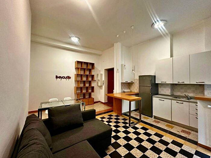 Appartamento trilocale in affitto in Piazza Giuseppe Grandi, Plebisciti Susa, Milano