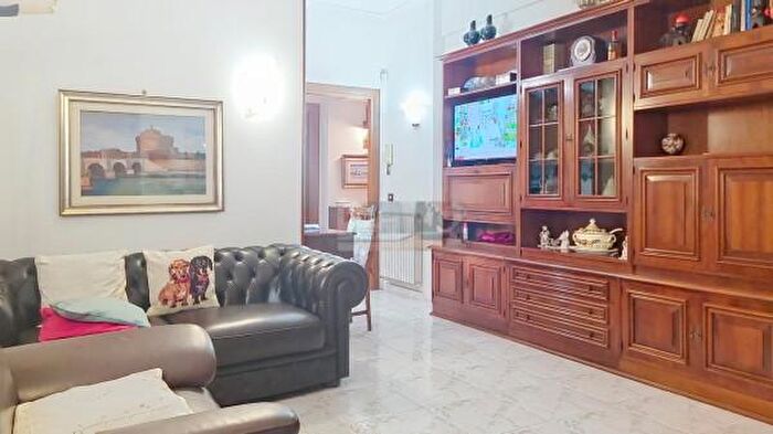 Appartamento trilocale in vendita in Roma