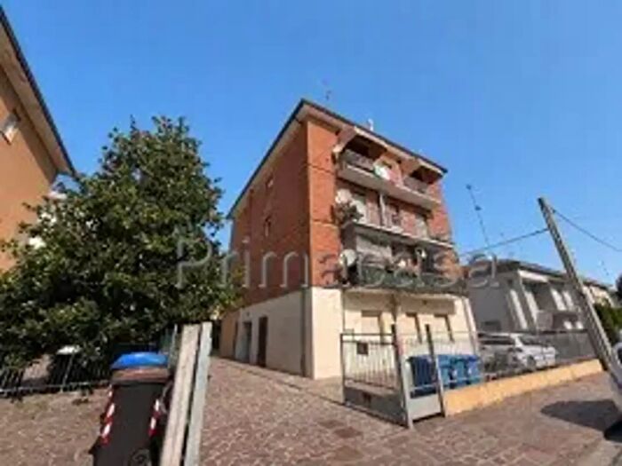Appartamento quadrilocale in vendita in Via Papa Giovanni XXIII, Carpi