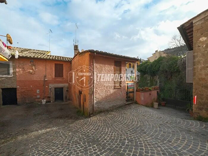 Appartamento trilocale in vendita in Via della Carronara, Campagnano Di Roma