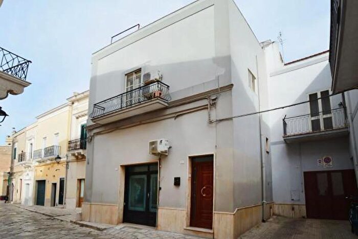 Casa con 6 locali in vendita in San Vito Dei Normanni