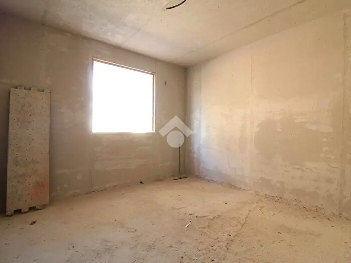 Appartamento trilocale in vendita in Via Enrico De Nicola, Monsummano Terme