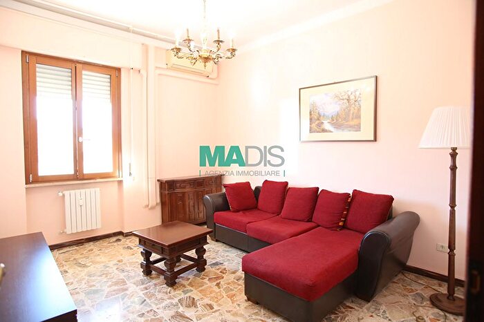 Appartamento trilocale in vendita in Via Tagliamento, Prato