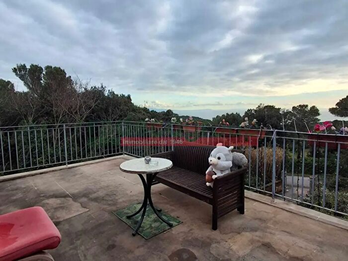 Casa con 5 locali in vendita in Via di Quercianella, Livorno