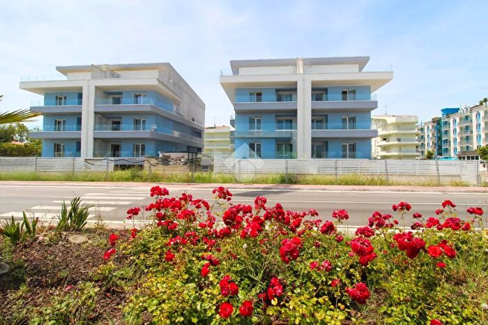 Appartamento trilocale in vendita in Lungomare Sirena, Tortoreto