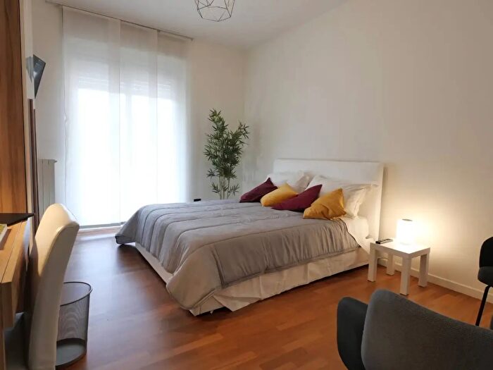 Appartamento con 7 locali in affitto in Corso Trapani, Torino