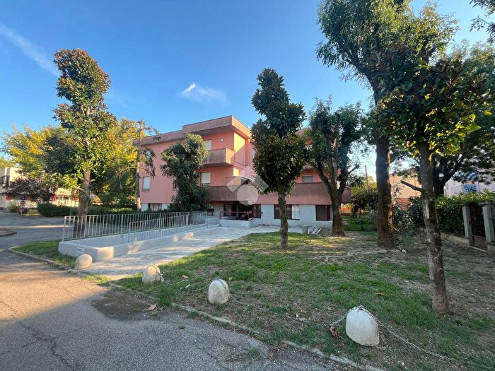 Appartamento quadrilocale in vendita in Via Ugo La Malfa, Campegine