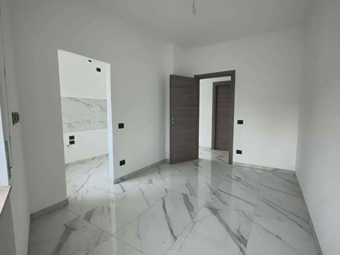 Appartamento trilocale in vendita in Viale Dante, Borgomanero