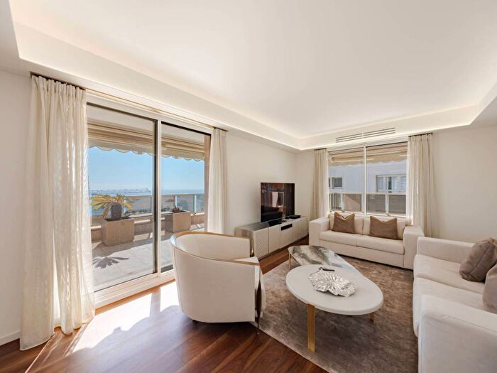 Casa trilocale in vendita in La Rousse Saint Roman, Monaco