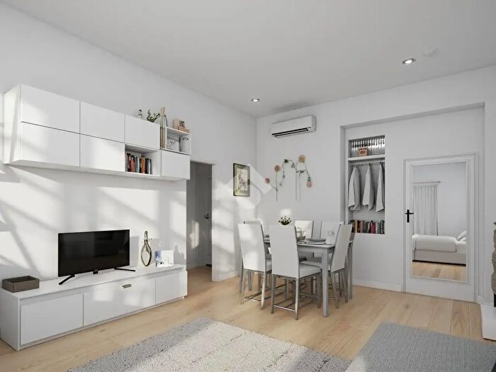 Appartamento trilocale in vendita in Via Giovanni Battista Piranesi, Milano