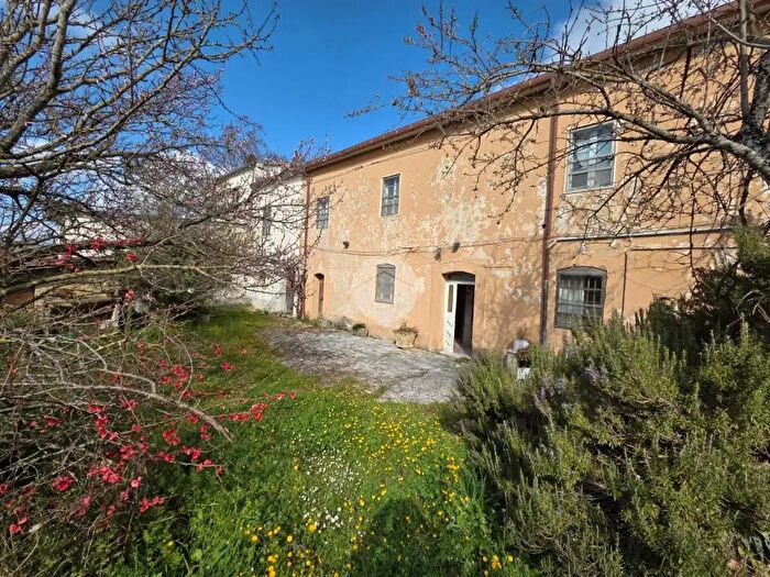Casa trilocale in vendita in Contrada Colle Leone, Campobasso