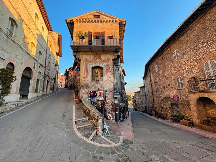 Appartamento bilocale in vendita in Via Cardinale Raffaele Merry del Val, Assisi