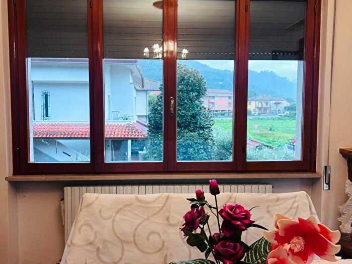 Appartamento con 5 locali in affitto in Barbarasco, Tresana