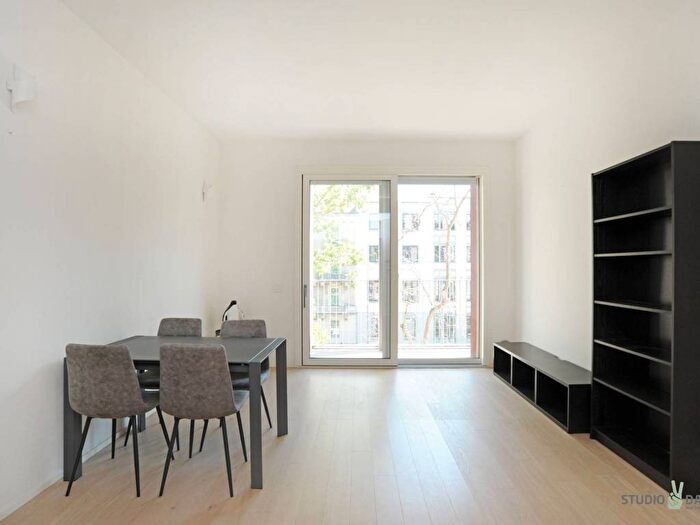 Appartamento bilocale in affitto in Via Andrea Palladio, Porta Romana Medaglie d'Oro, Milano